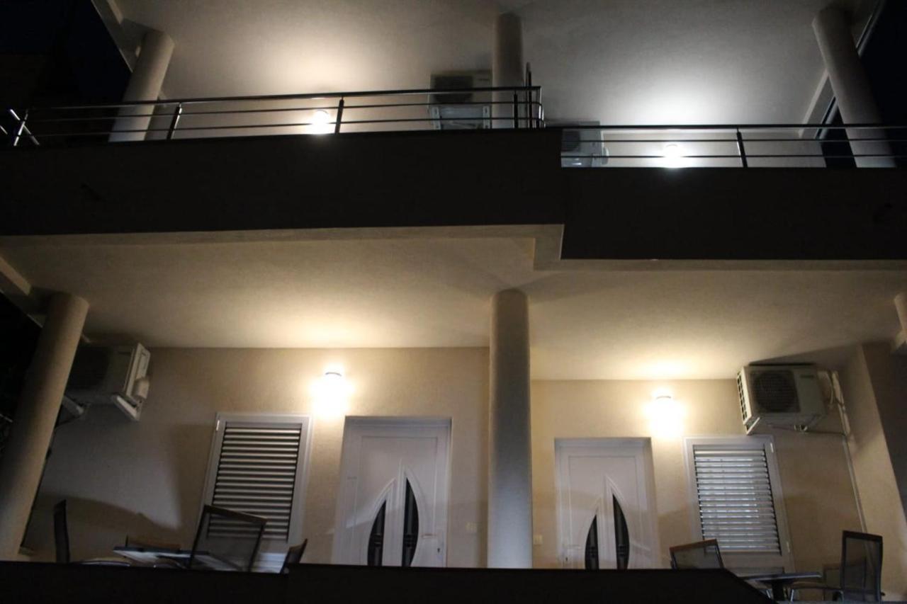 Apartments Agata ชิเบนิก ภายนอก รูปภาพ