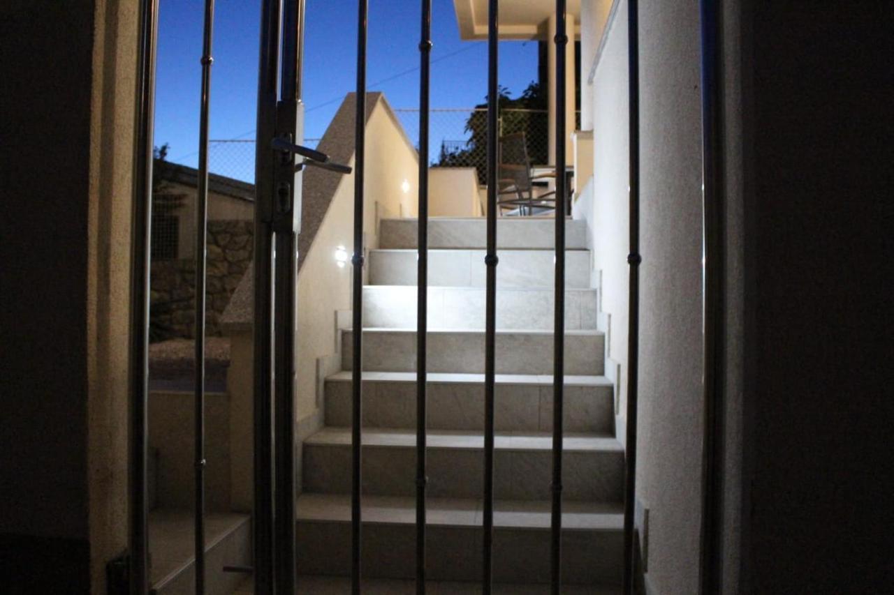 Apartments Agata ชิเบนิก ภายนอก รูปภาพ