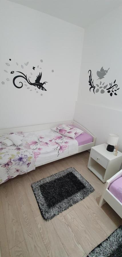 Apartments Agata ชิเบนิก ภายนอก รูปภาพ