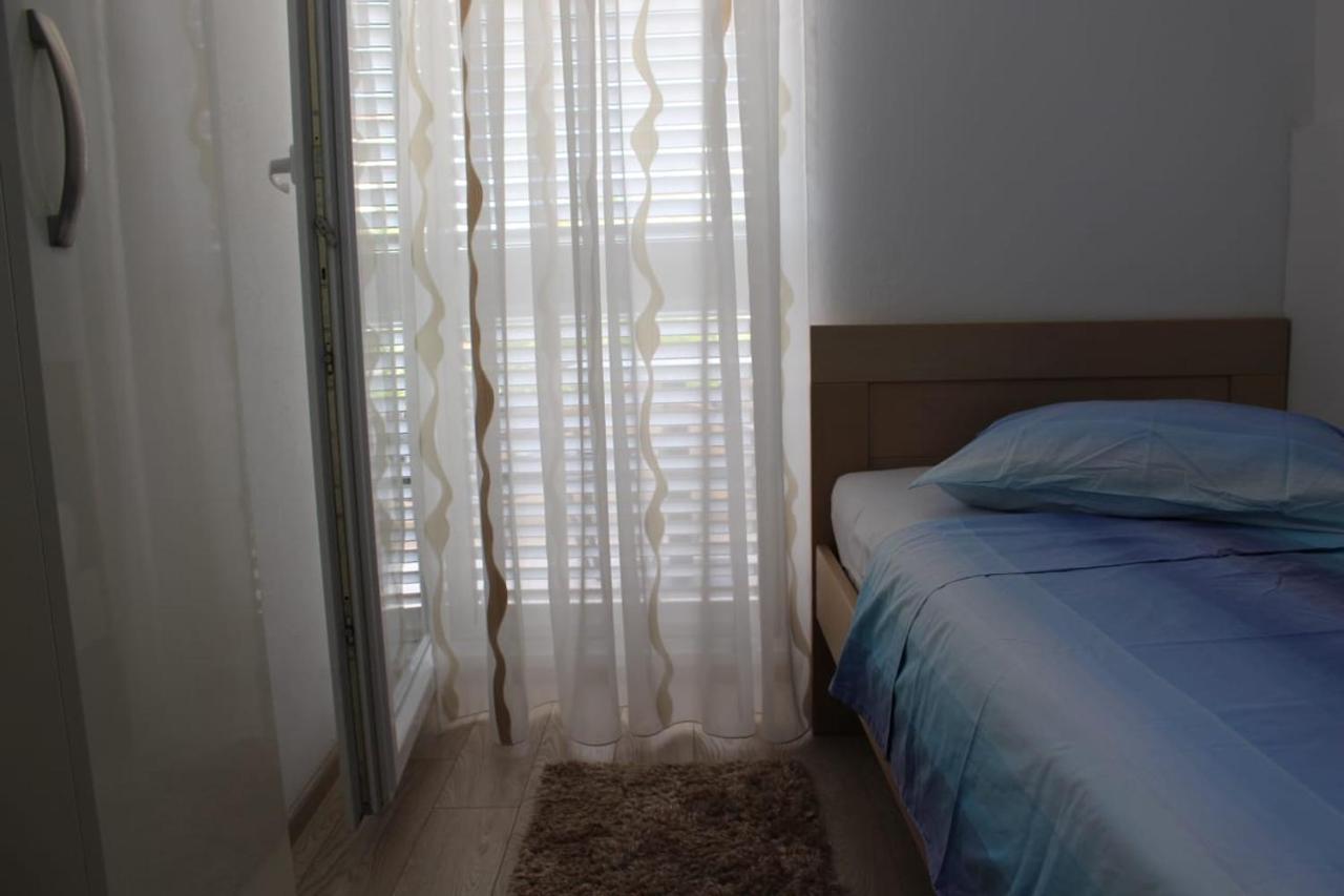 Apartments Agata ชิเบนิก ภายนอก รูปภาพ