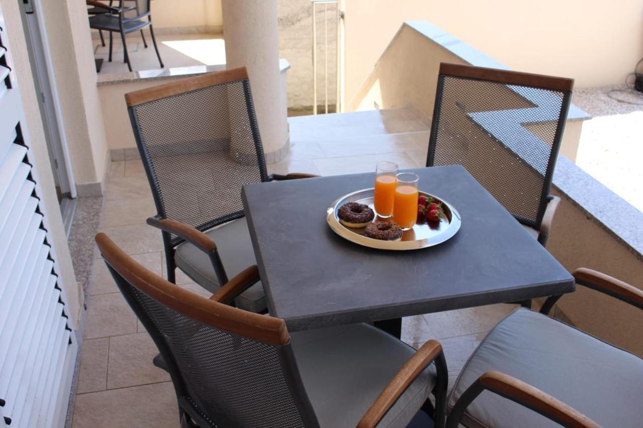 Apartments Agata ชิเบนิก ภายนอก รูปภาพ